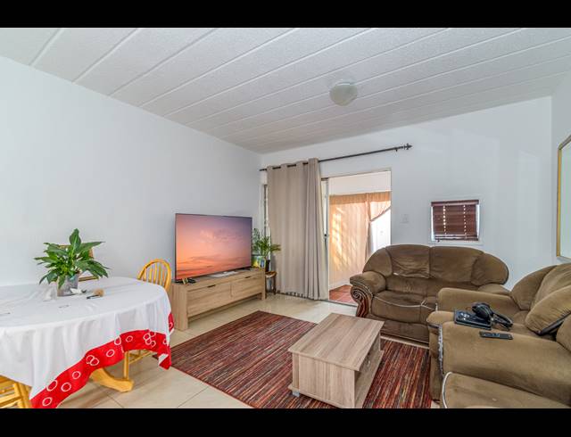 3 BEDROOM APARTMENT BLOCK TO LET IN MORNINGSIDE